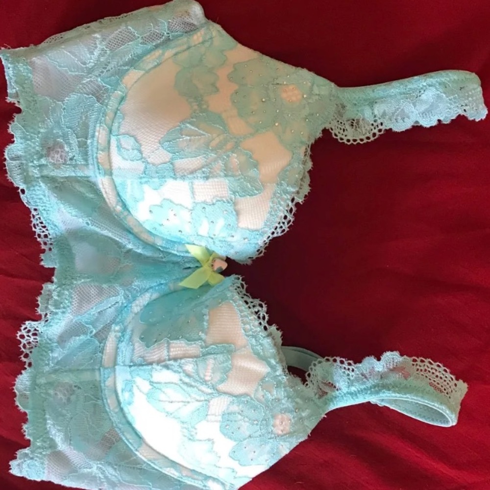 Victoria secret sexy bra